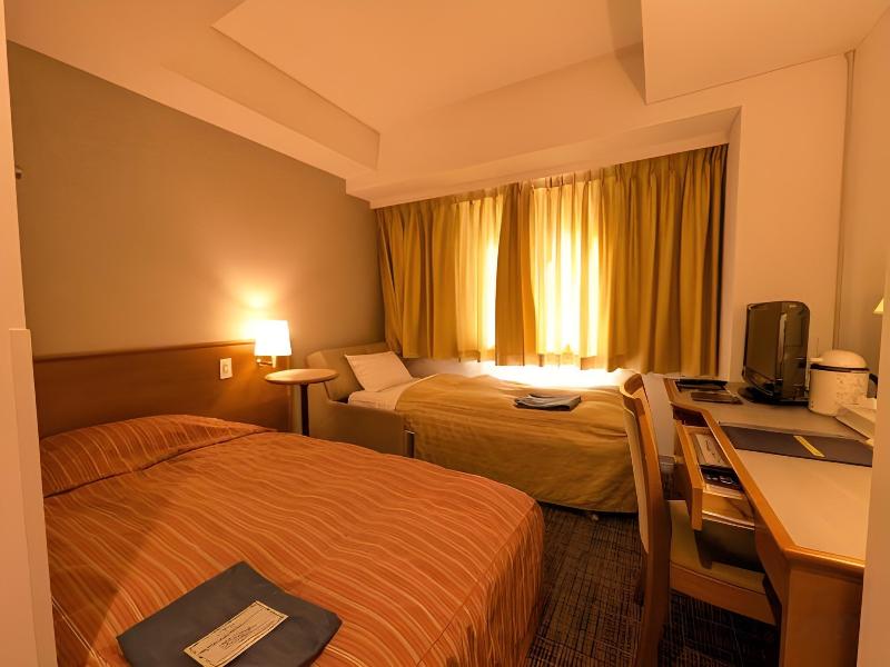 Hotel Okhotsk Palace image