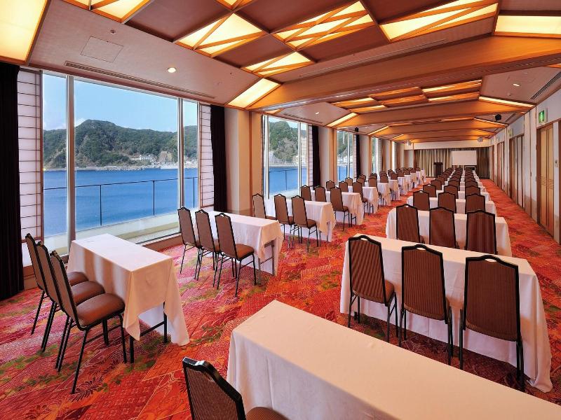 Mikazuki Sea-Park Hotel Awa Kamogawa image