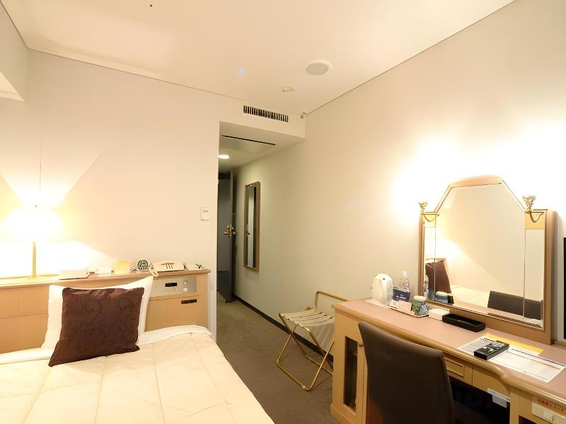 Sunwest Hotel Sasebo image