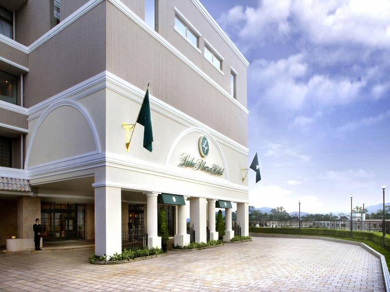 Luke Plaza Hotel image