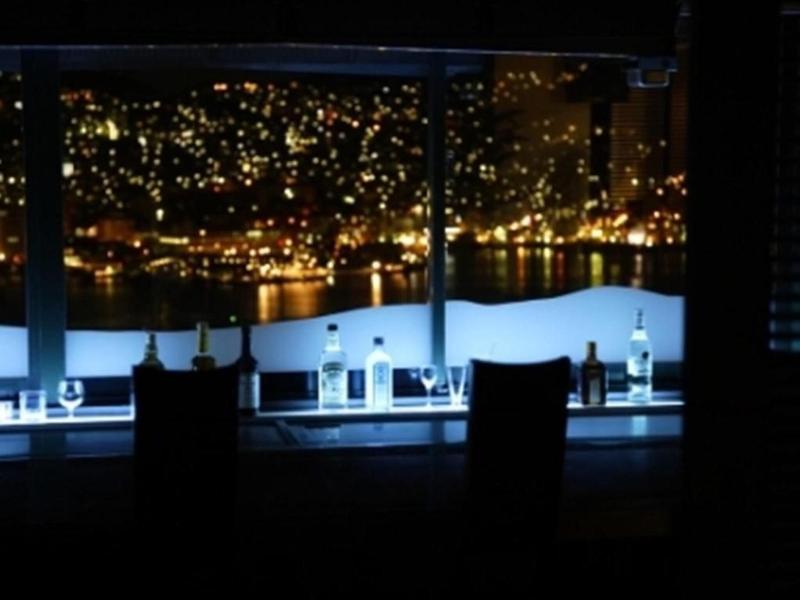 Luke Plaza Hotel image