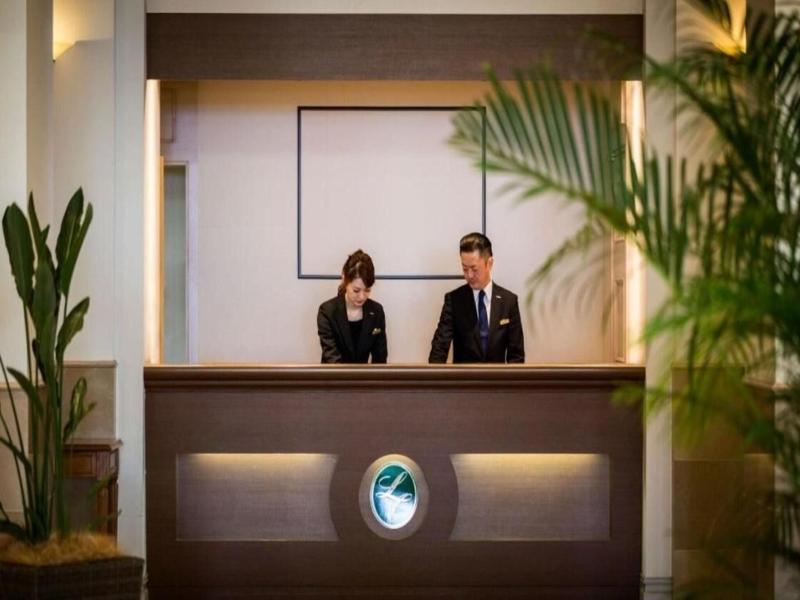 Luke Plaza Hotel image