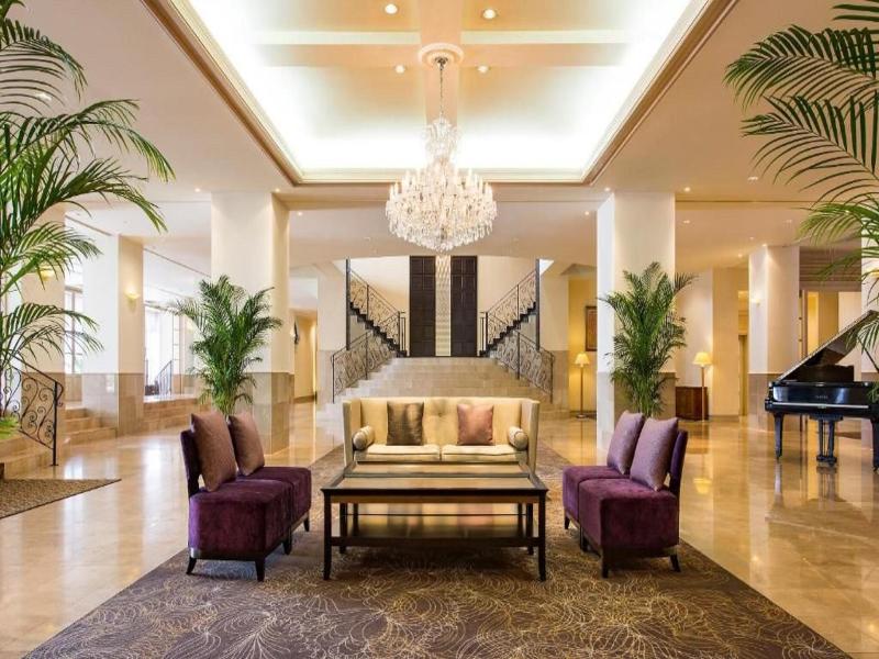Luke Plaza Hotel image