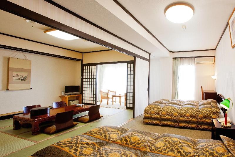 Yamaga New Grand Hotel