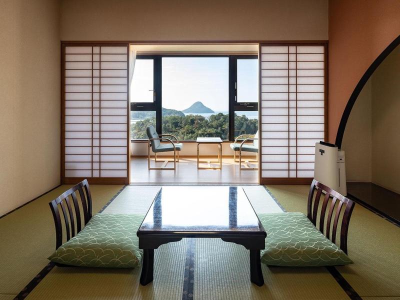 Ooedo Onsen Monogatari Hotels Amakusa Kameya image