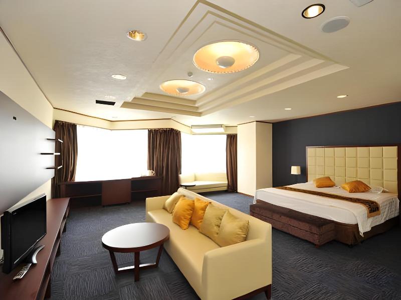 Hotel Marine World image