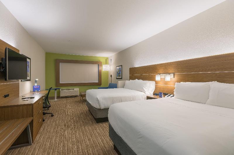 Holiday Inn Express and Suites San Marcos South image