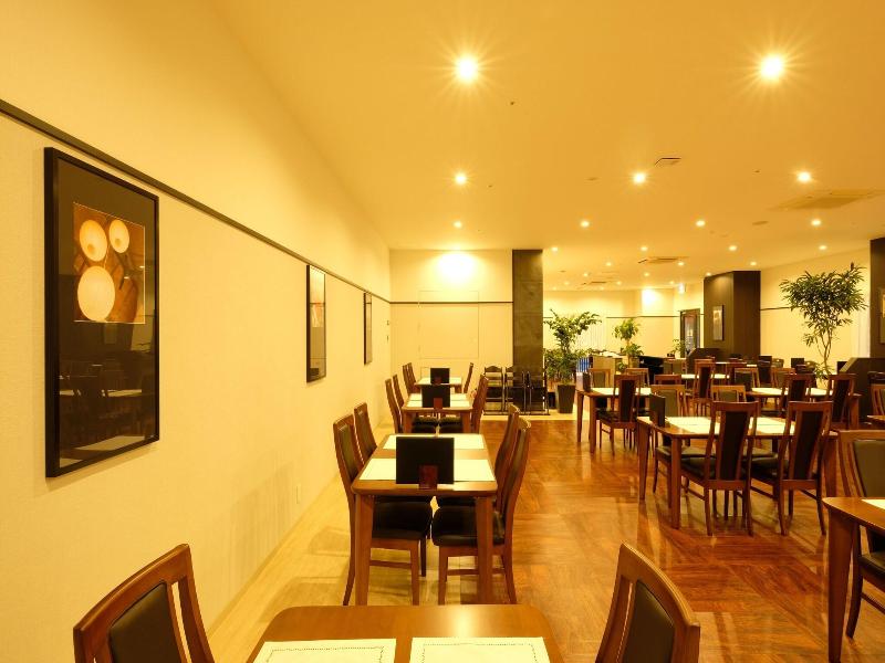 The Premium Hotel In Rinku image