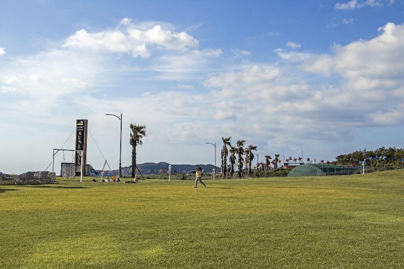 Sun & Moon Resort image