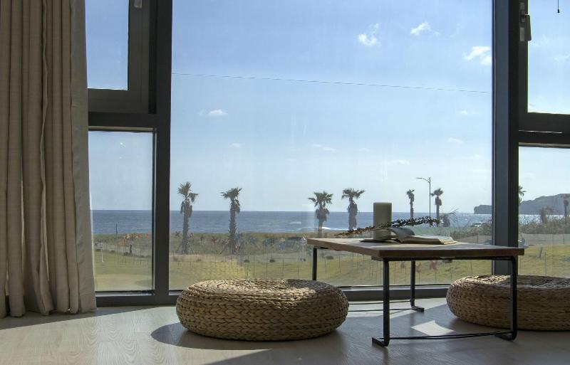 Sun & Moon Resort image
