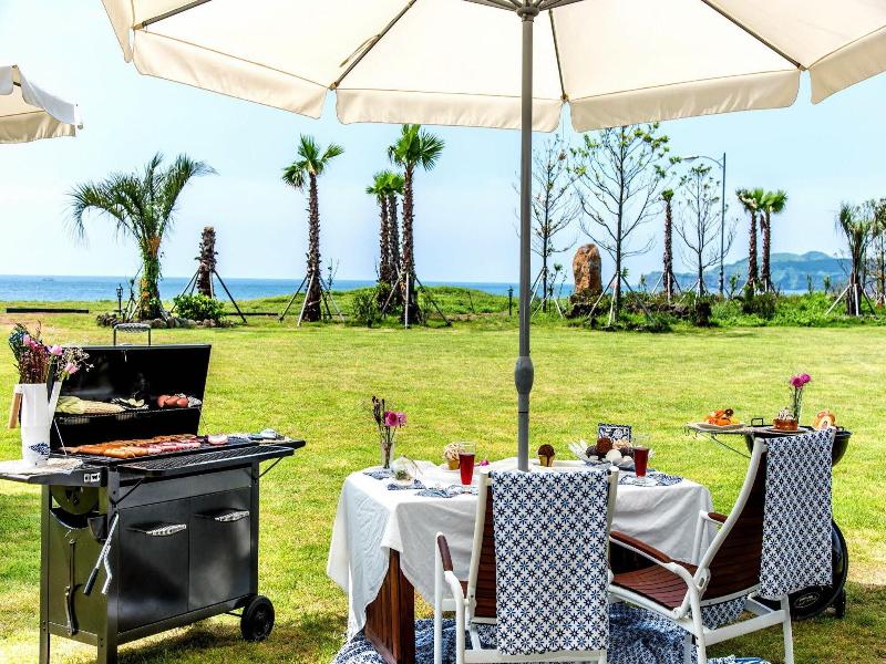 Sun & Moon Resort image