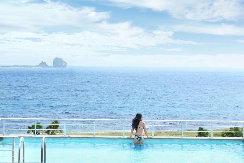 Sun & Moon Resort image