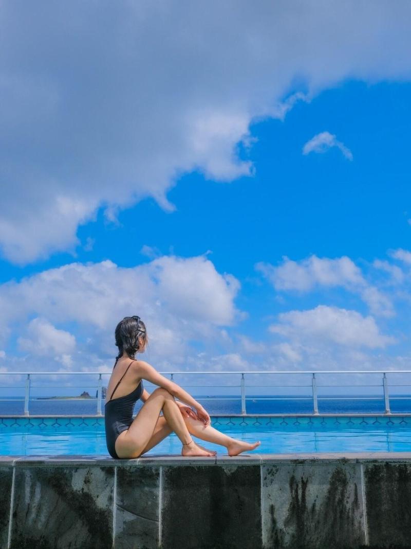 Sun & Moon Resort image