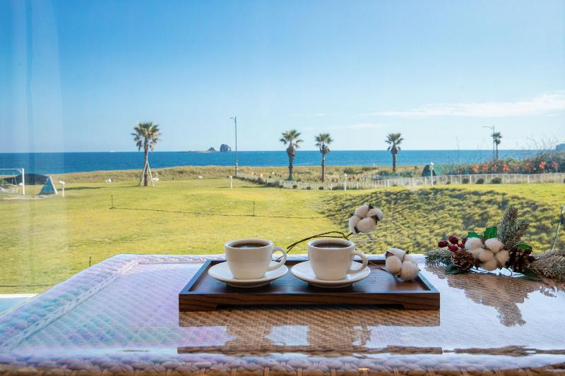 Sun & Moon Resort image