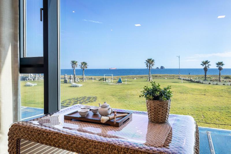 Sun & Moon Resort image