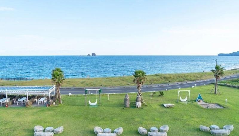 Sun & Moon Resort image
