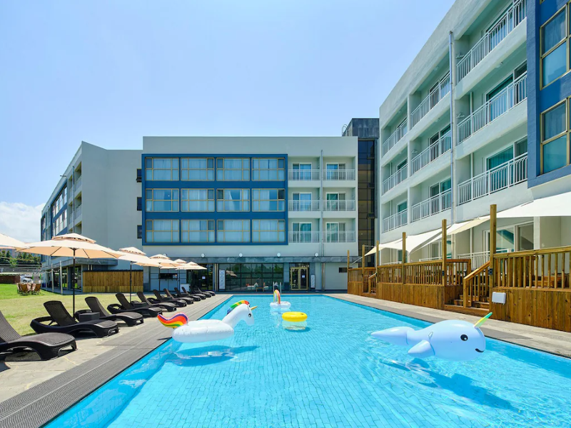 SHINSHIN HOTEL JEJU CITY image