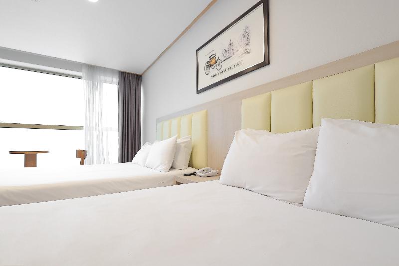 SHINSHIN HOTEL JEJU CITY image