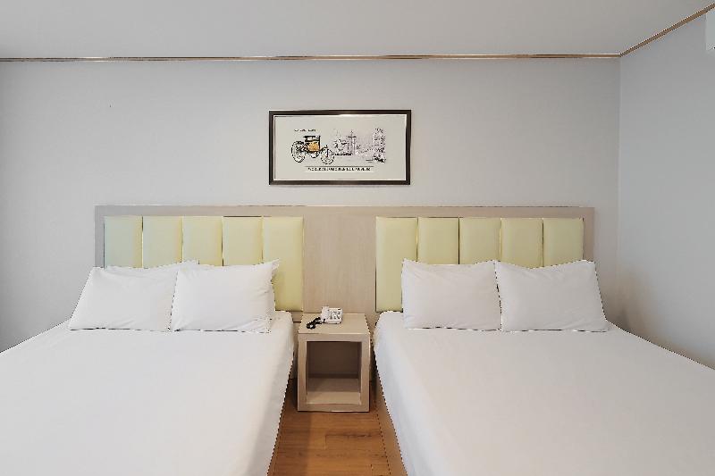 SHINSHIN HOTEL JEJU CITY image