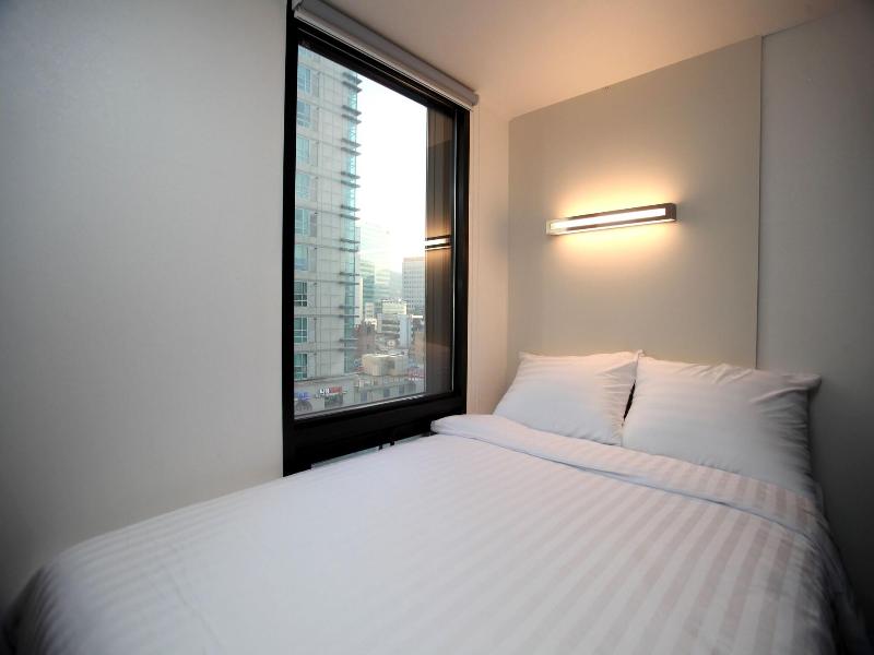 Kstar Metro Hotel image