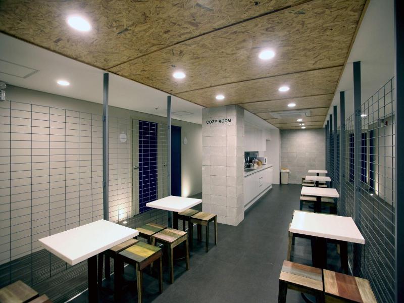 Kstar Metro Hotel image