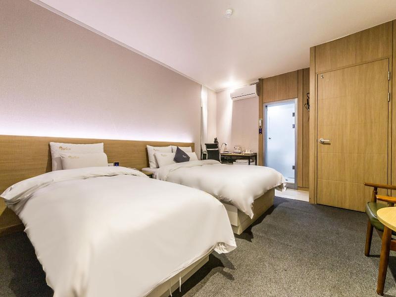 Vatica Hotel Dongdaemun image