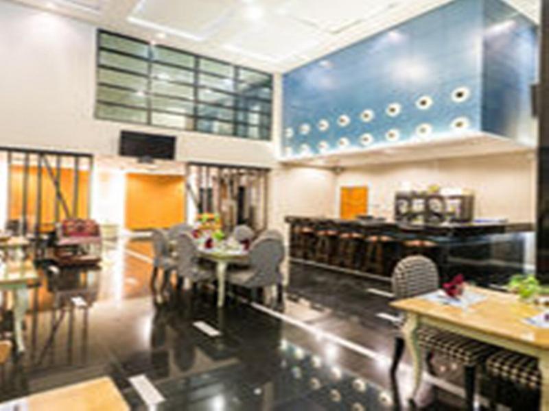 Sea Me Spring Too Hotel image