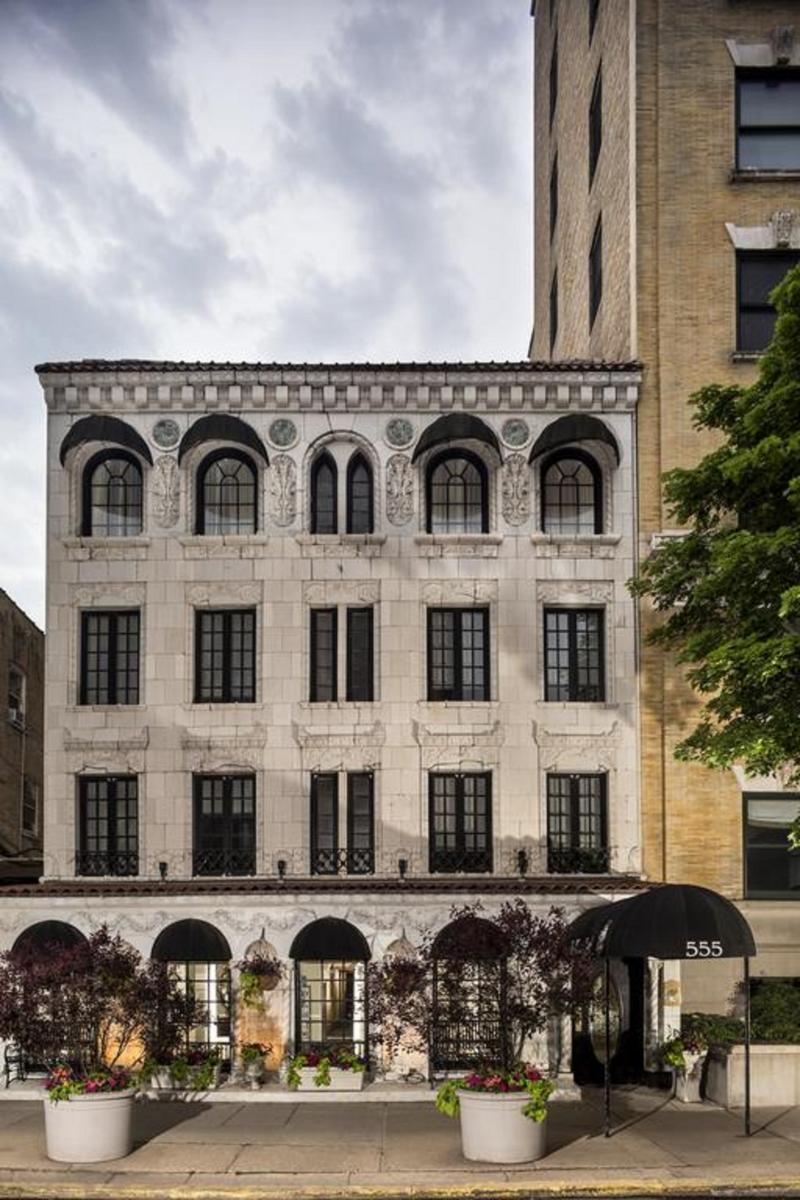 在meiguo.com看到的Willows hotel的介绍图片