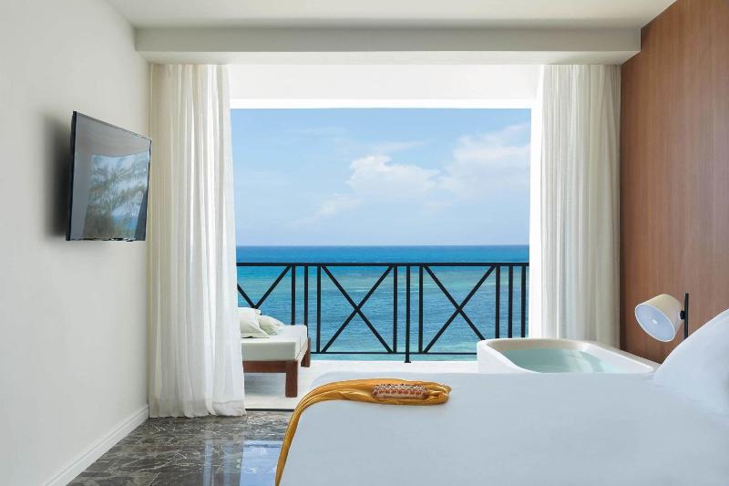 Excellence Oyster Bay image