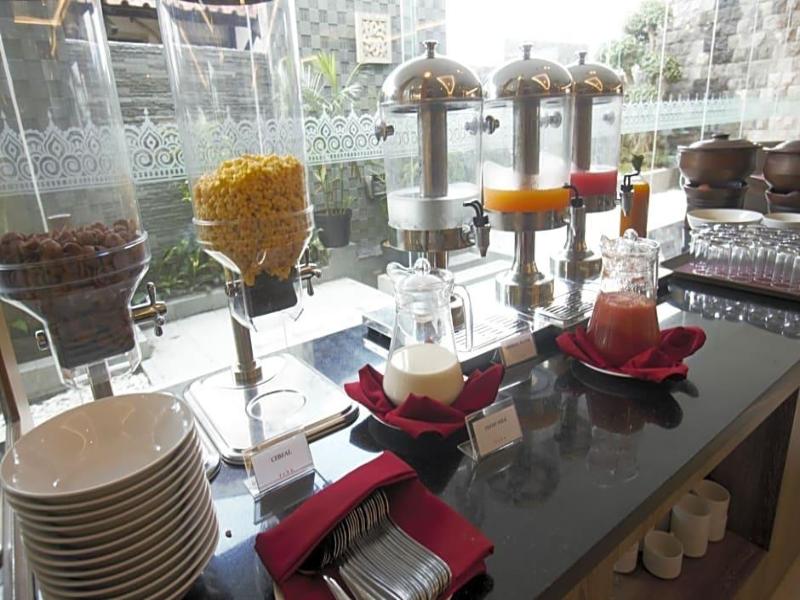 Tara Hotel image