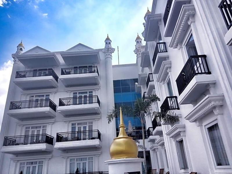Tara Hotel image