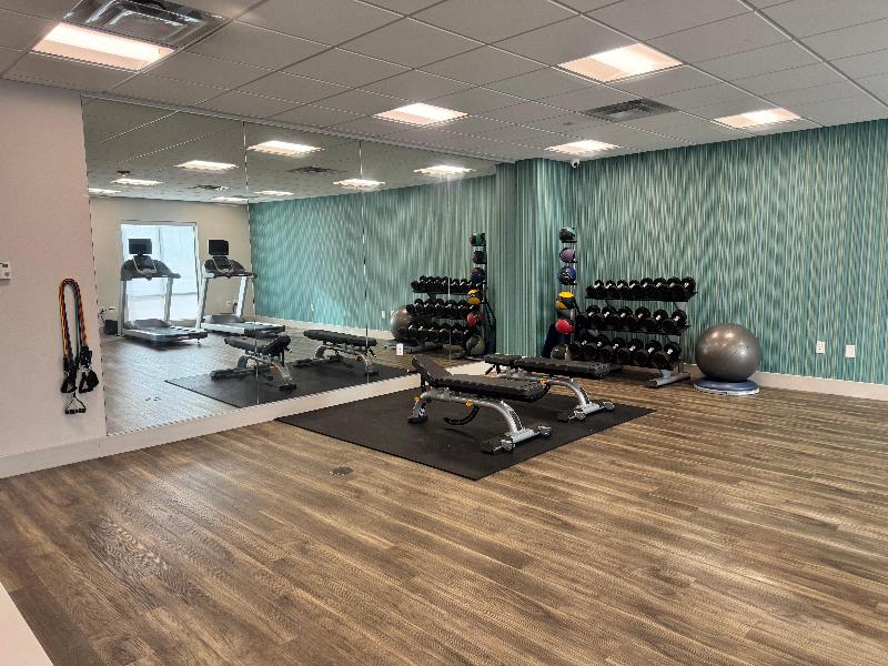 Holiday Inn Express & Suites Atchison By IHG
