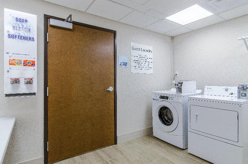 Holiday Inn Express & Suites Atchison By IHG image