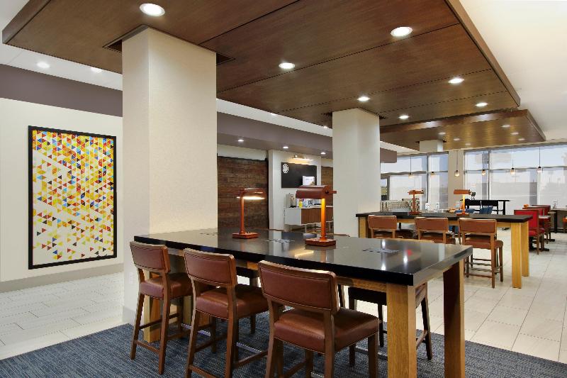 Holiday Inn Exp & Sts Brookshire - Katy Freeway image