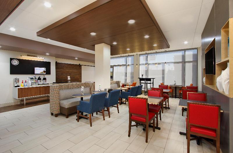 Holiday Inn Exp & Sts Brookshire - Katy Freeway image