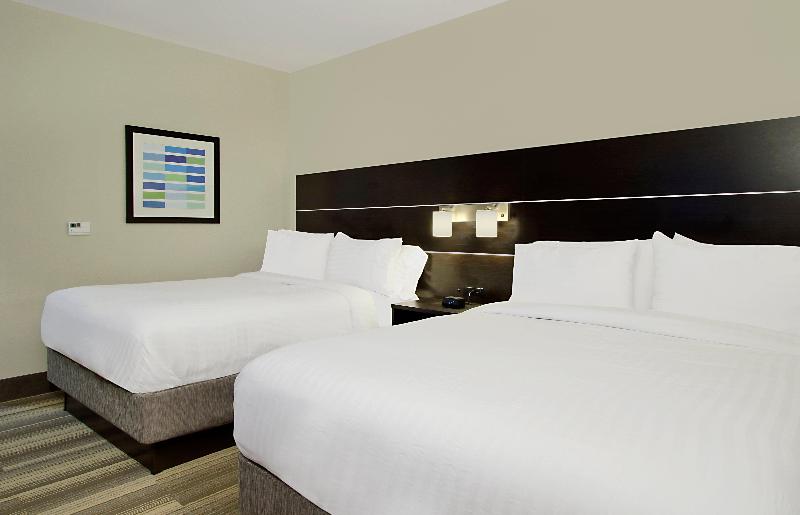 Holiday Inn Exp & Sts Brookshire - Katy Freeway image