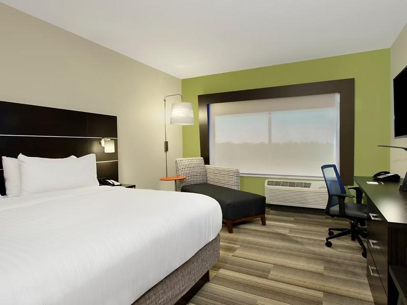 Holiday Inn Exp & Sts Brookshire - Katy Freeway image