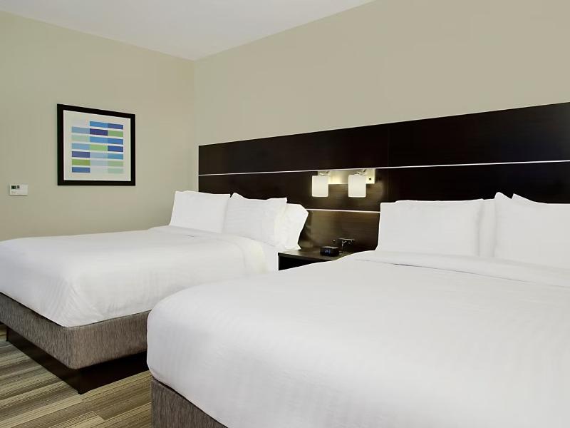 Holiday Inn Exp & Sts Brookshire - Katy Freeway image