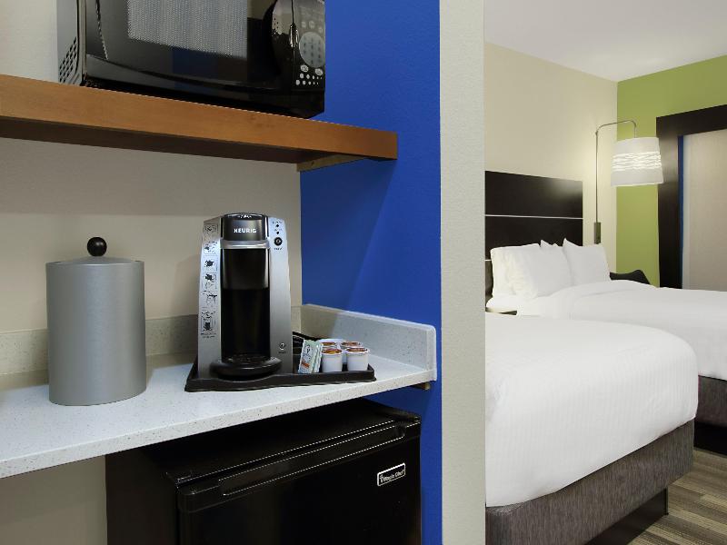 Holiday Inn Exp & Sts Brookshire - Katy Freeway image
