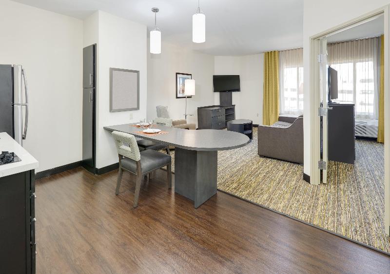 Candlewood Suites Farmers Branch photo 24