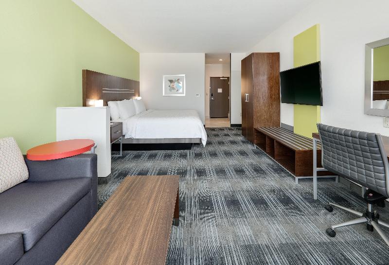 Holiday Inn Express & Suites Farmers Branch image