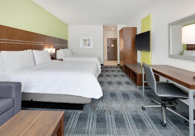 Holiday Inn Express & Suites Farmers Branch image