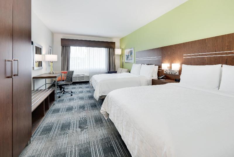 Holiday Inn Express & Suites Farmers Branch image