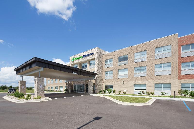 Holiday Inn Express & Suites Gaylord image