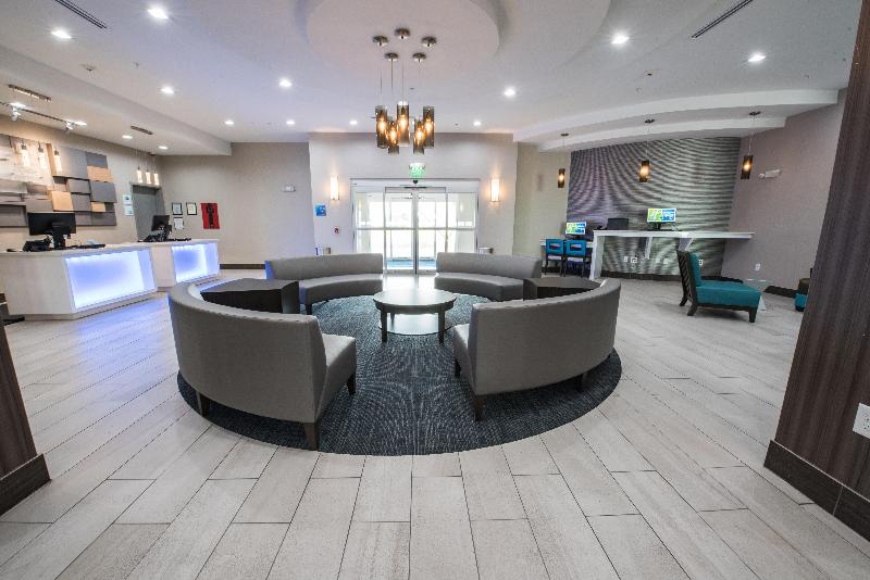 Holiday Inn Express Houston Hobby Airport Area image