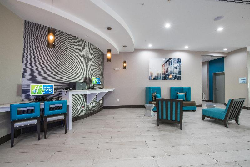 Holiday Inn Express Houston Hobby Airport Area image