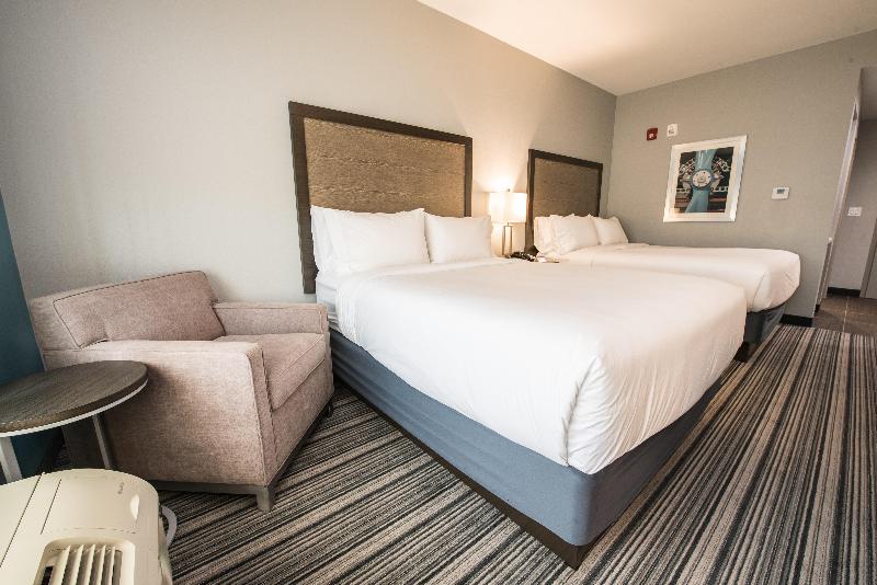 Holiday Inn Express Houston Hobby Airport Area image