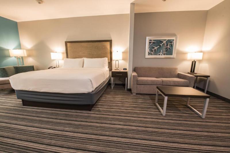 Holiday Inn Express Houston Hobby Airport Area image