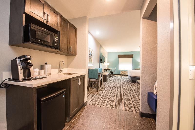 Holiday Inn Express Houston Hobby Airport Area image