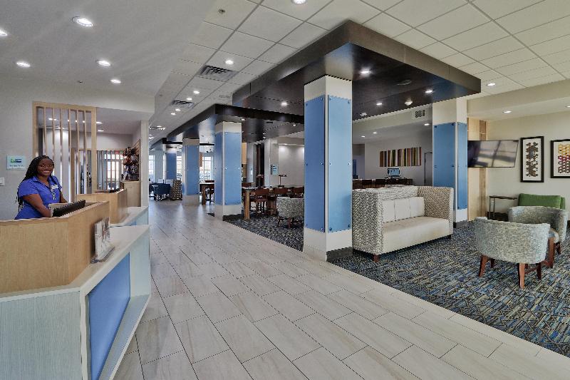 Holiday Inn Express Suites Houston East Beltway 8 image